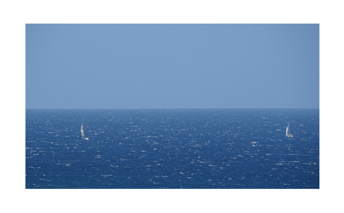 weiße Segel im nicht endenden Blau - Vele bianche nel blu senza fine
